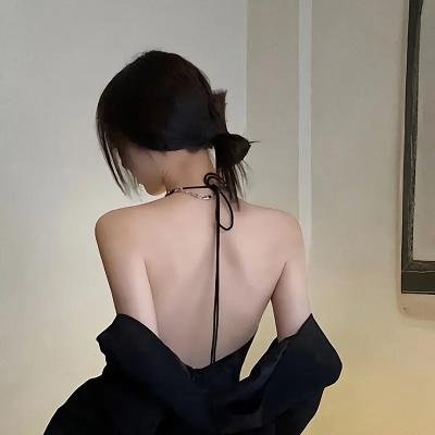 亚人第一季封面